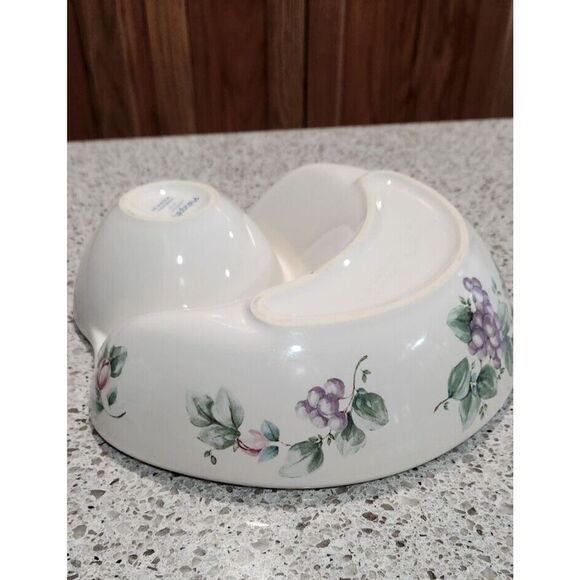 Pfaltzgraff Grapevine One Piece Chip & Dip Serving Dish 10" Discontinued - Picture 6 of 8